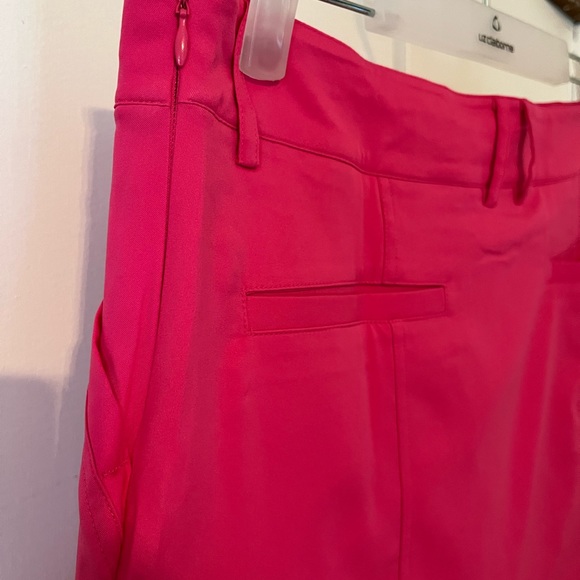 SORRY! SOLD!   NWT AUR Active Golf Skorts in Fushsia. Size 10 or 12. - Picture 4 of 8